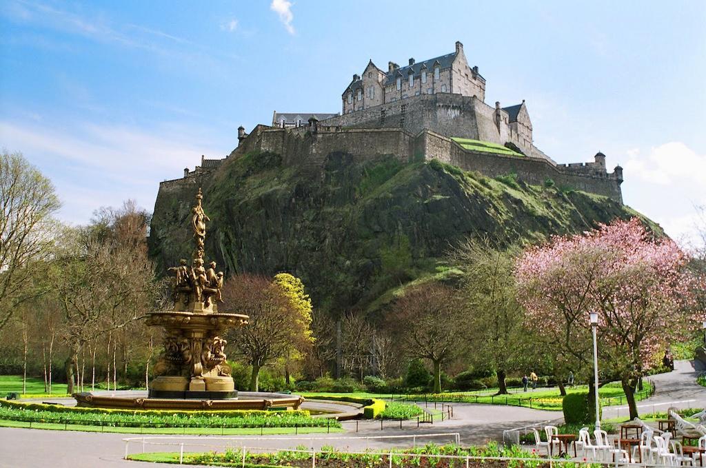 Edinburgh Palace Apartment Bagian luar foto