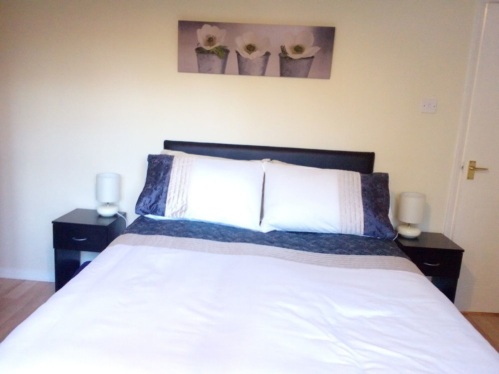 Edinburgh Palace Apartment Bagian luar foto